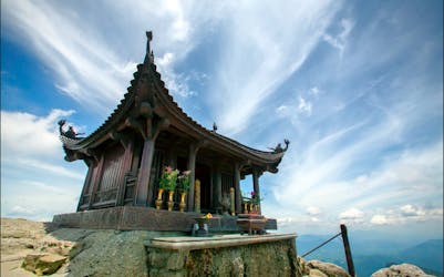 Tour di un’intera giornata in montagna Yen Tu e terra di pellegrinaggio da Ha Long